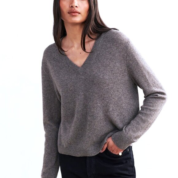 Grey 100% cashmere v neck jumper - Picture 1 of 5